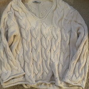 Zara Oversized Cream V-Neck Cable Knit Sweater Size Medium